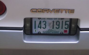 Chevrolet-corvette-1985-26