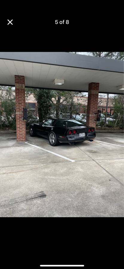 Chevrolet-corvette-1985-3