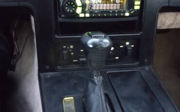 Chevrolet-corvette-1985-5