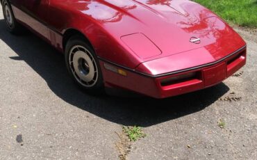 Chevrolet-corvette-1985-red-1