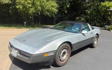 Chevrolet-corvette-1985-silver-3