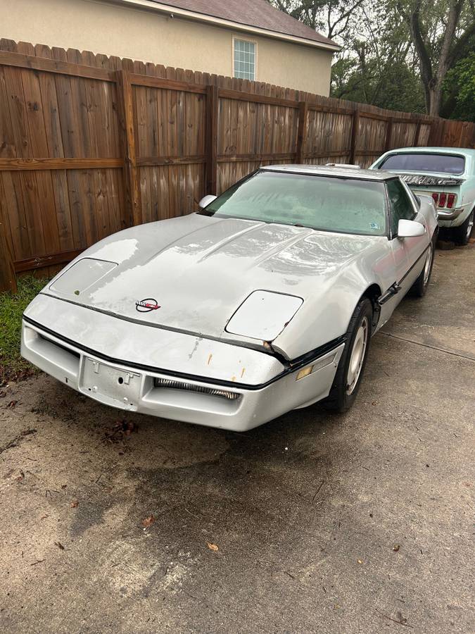 Chevrolet-corvette-1986-silver-1