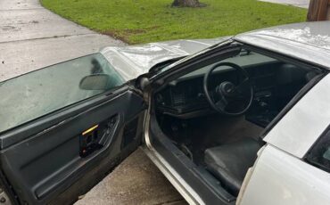 Chevrolet-corvette-1986-silver-2
