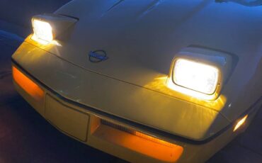 Chevrolet-corvette-1986-yellow-15
