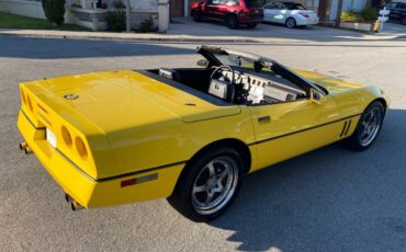 Chevrolet-corvette-1986-yellow-9