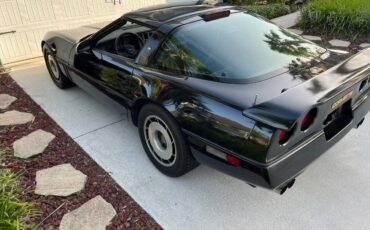 Chevrolet-corvette-1987-black