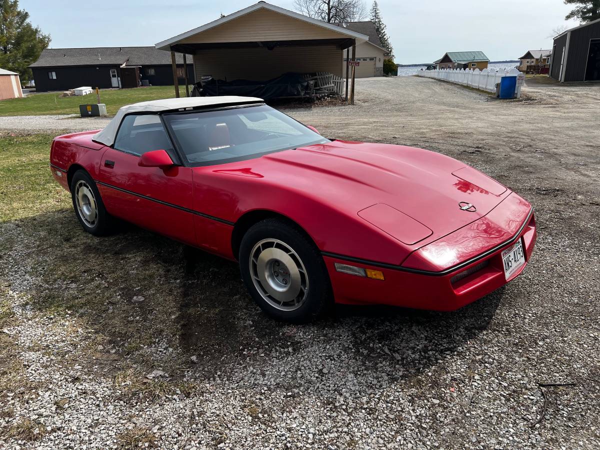 Chevrolet-corvette-1987-red-1