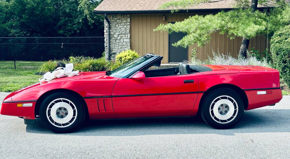 Chevrolet-corvette-1987-red-11
