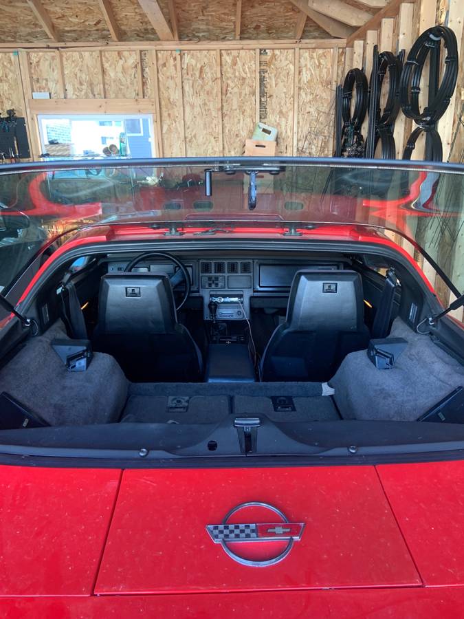 Chevrolet-corvette-1987-red-2