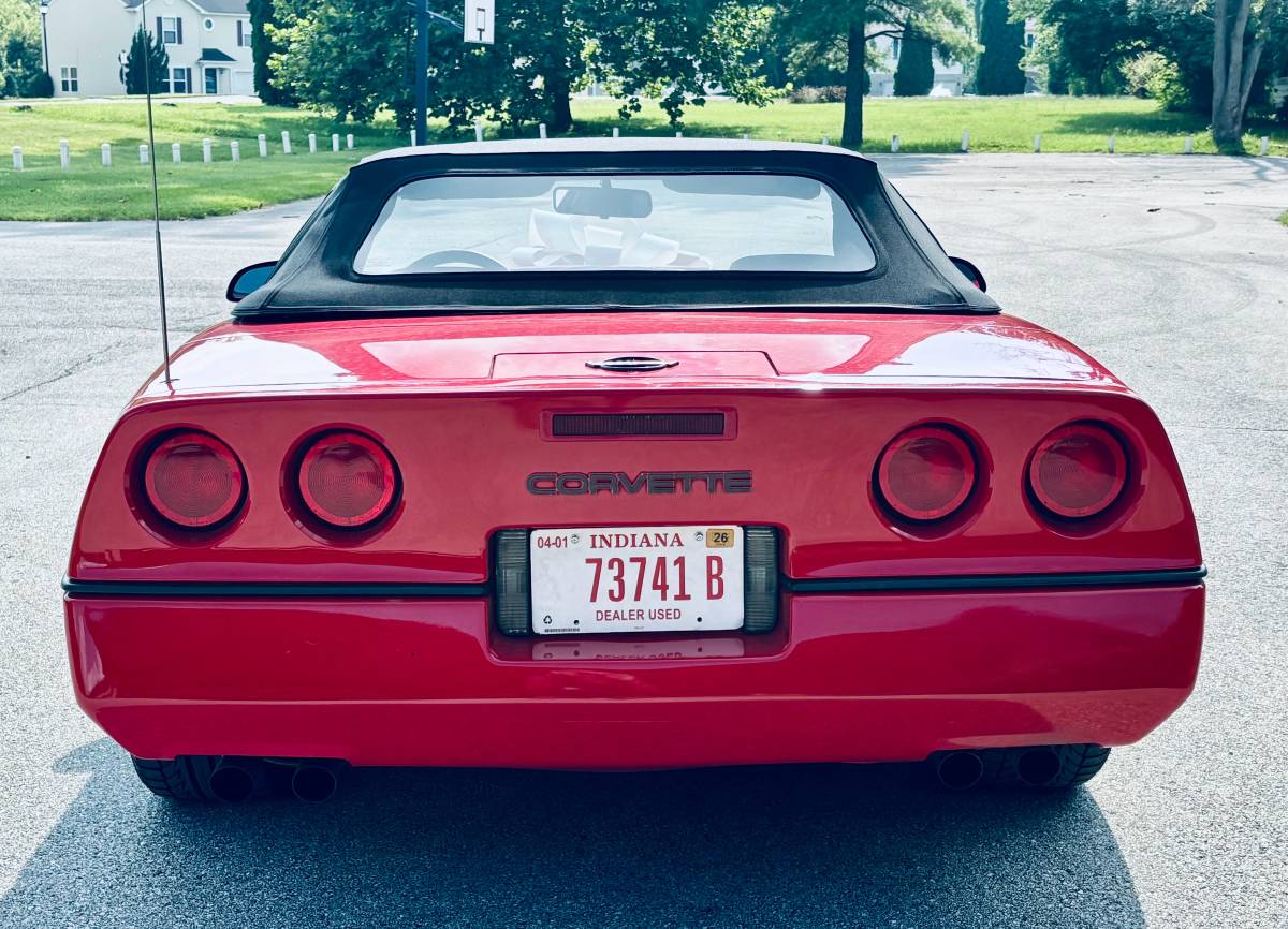Chevrolet-corvette-1987-red-4