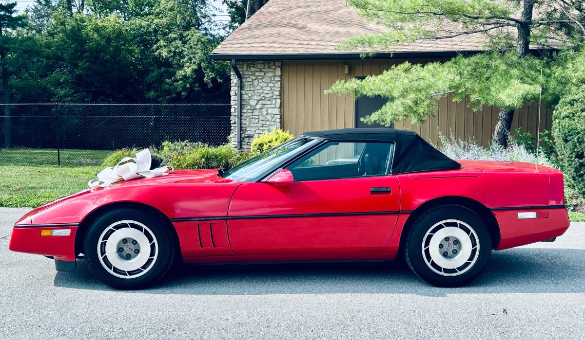 Chevrolet-corvette-1987-red-6