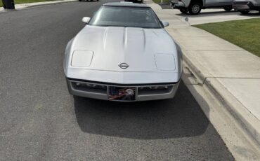 Chevrolet-corvette-1987-silver-6