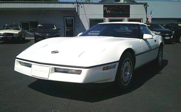 Chevrolet-corvette-1987-white-15