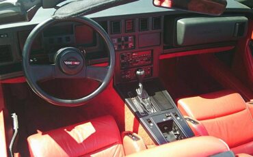 Chevrolet-corvette-1987-white-4