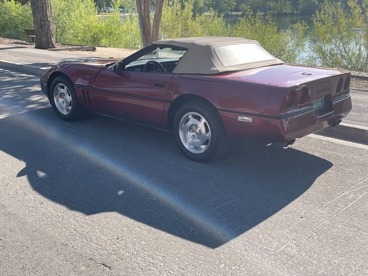 Chevrolet-corvette-1988-custom-3