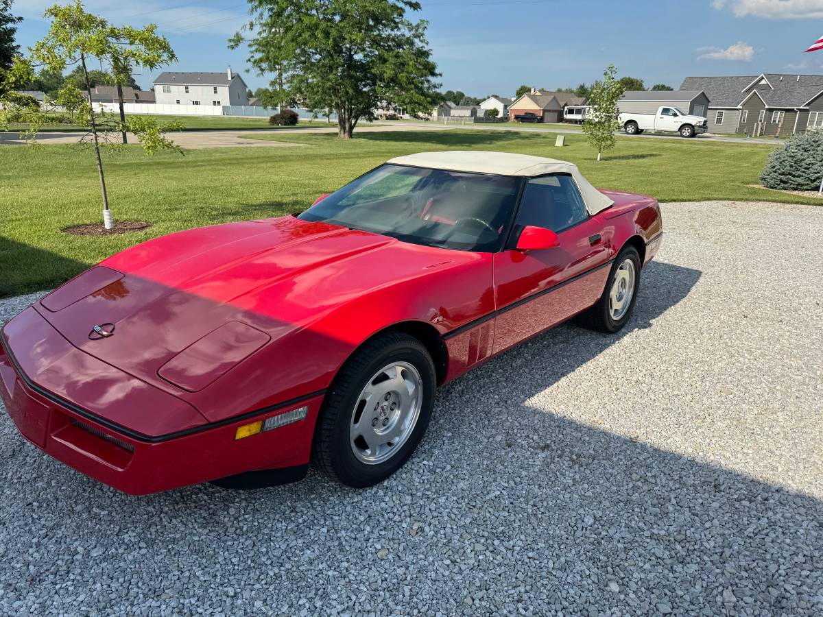 Chevrolet-corvette-1988-red-1