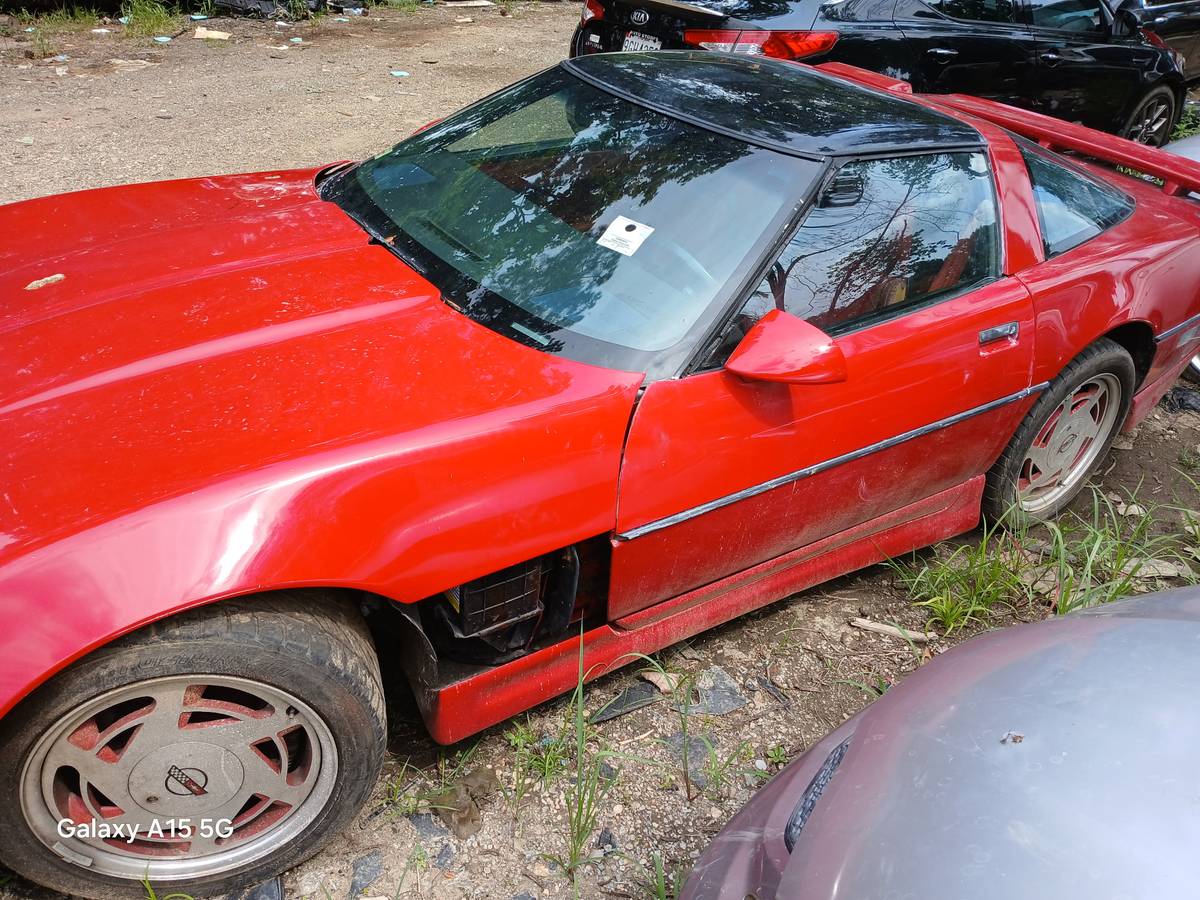 Chevrolet-corvette-1988-red-2