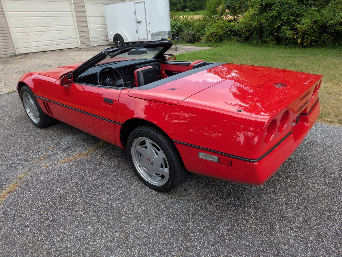 Chevrolet-corvette-1988-red-3