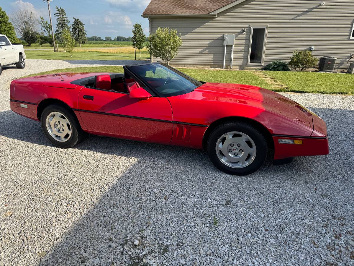 Chevrolet-corvette-1988-red-3
