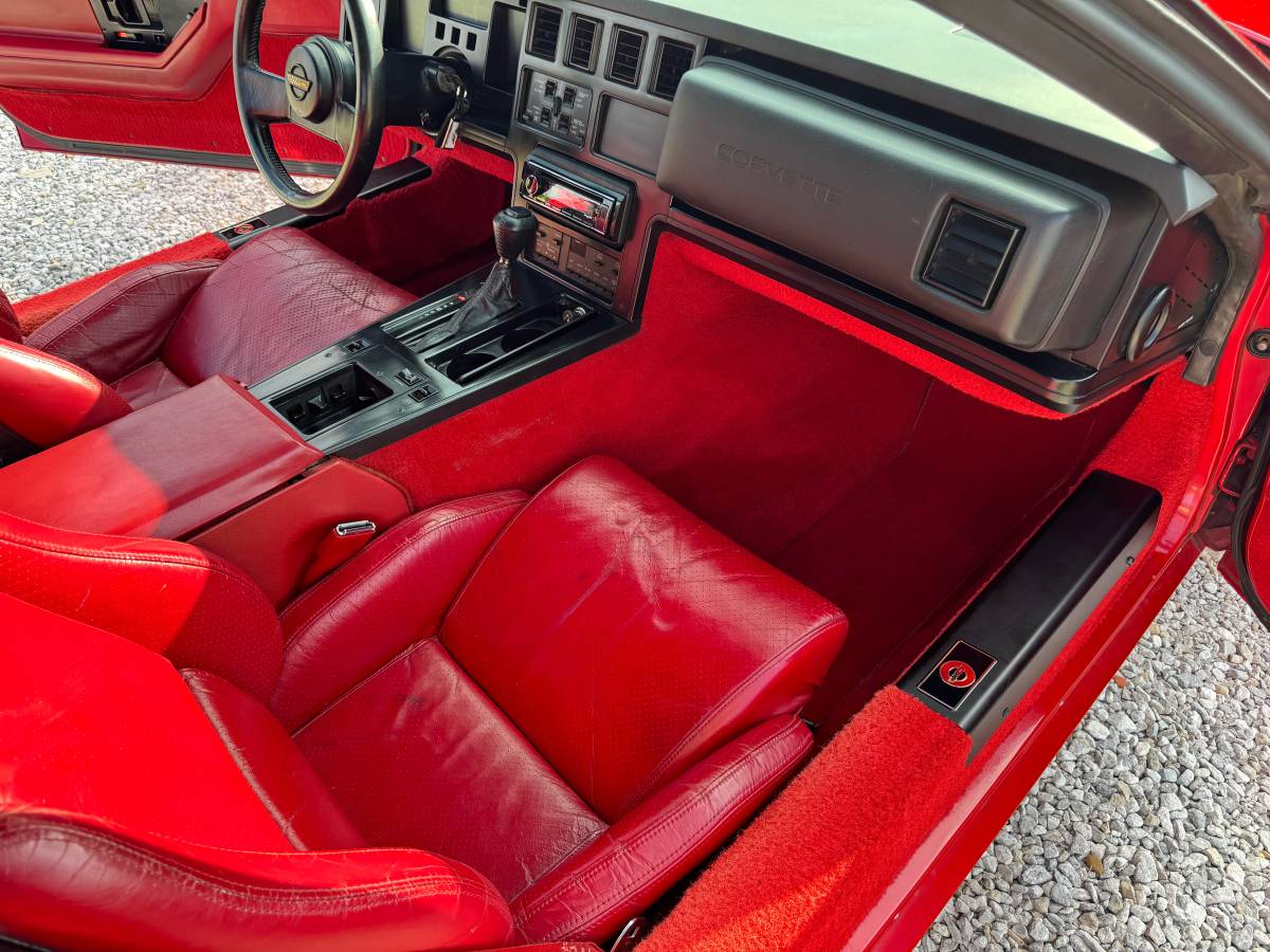 Chevrolet-corvette-1988-red-6