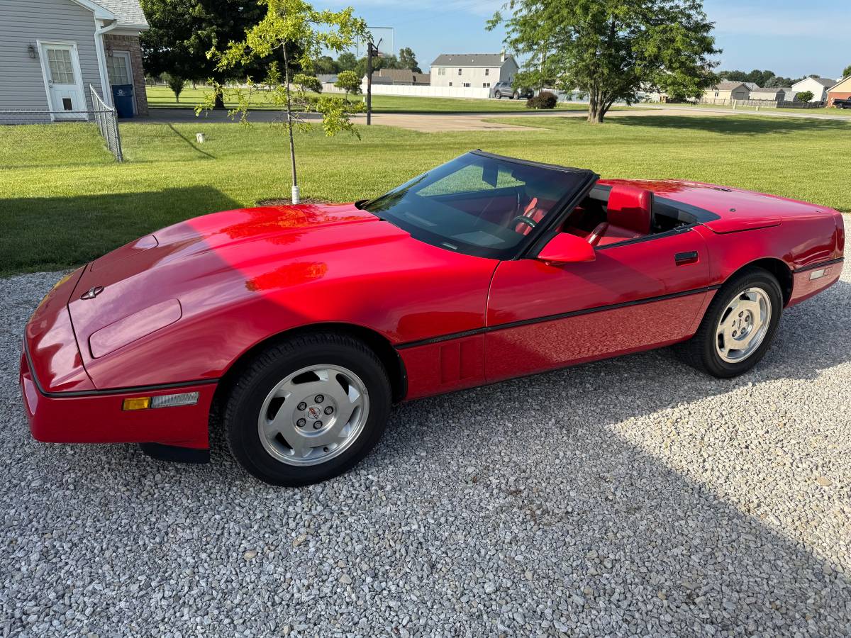 Chevrolet-corvette-1988-red
