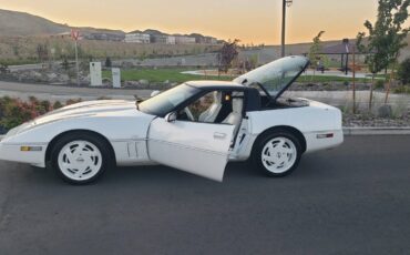 Chevrolet-corvette-1988-white-7