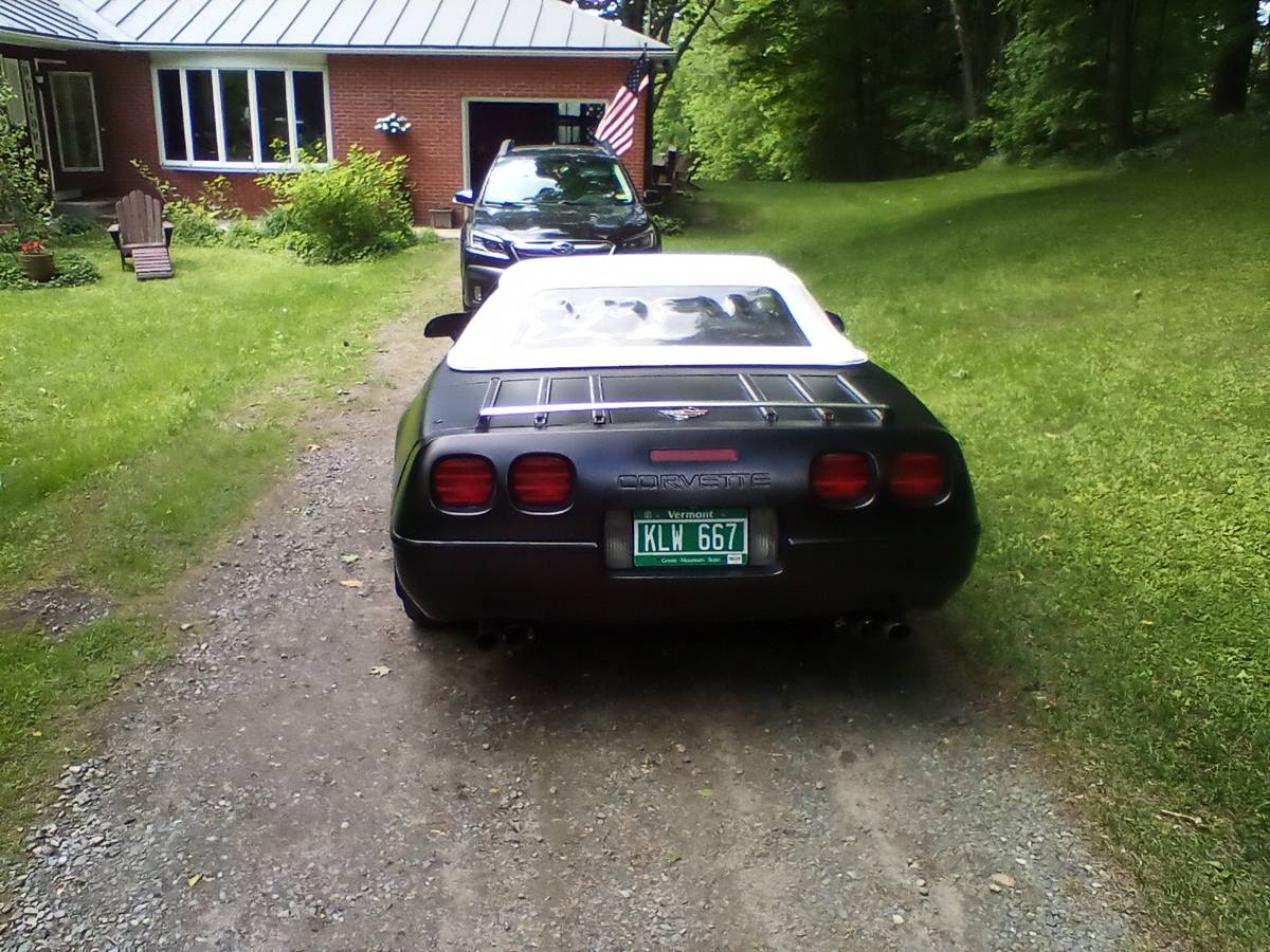 Chevrolet-corvette-1989-black-1
