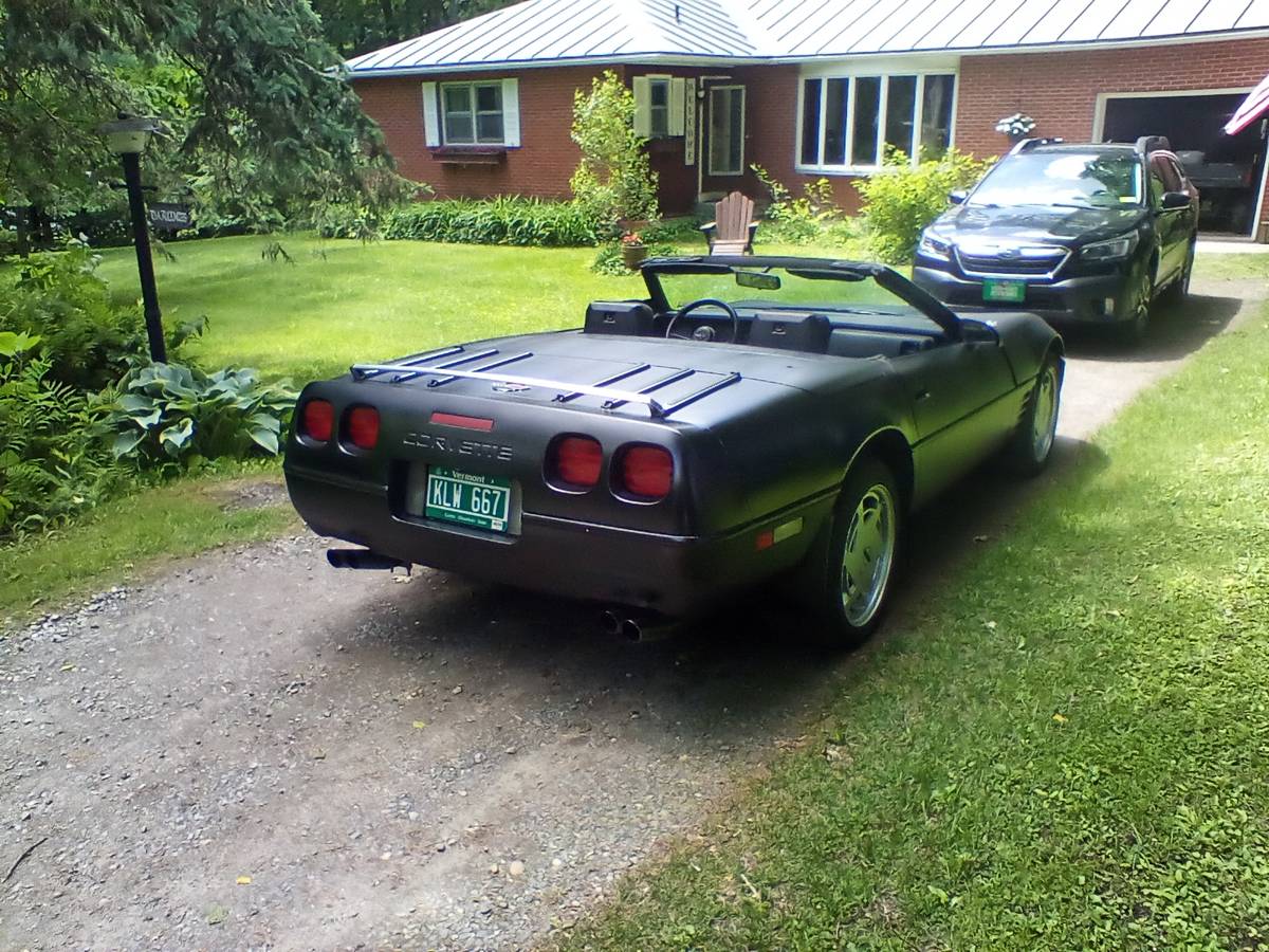 Chevrolet-corvette-1989-black-3