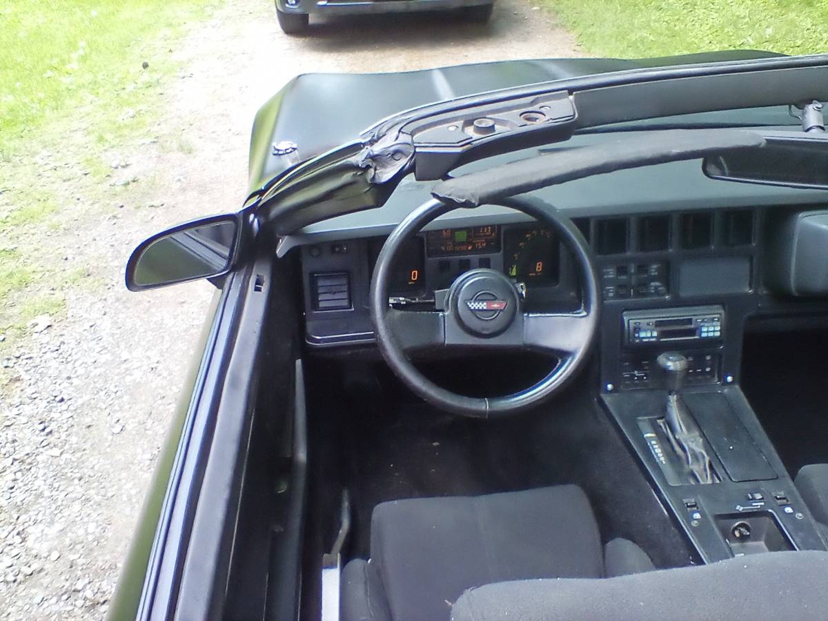 Chevrolet-corvette-1989-black-4