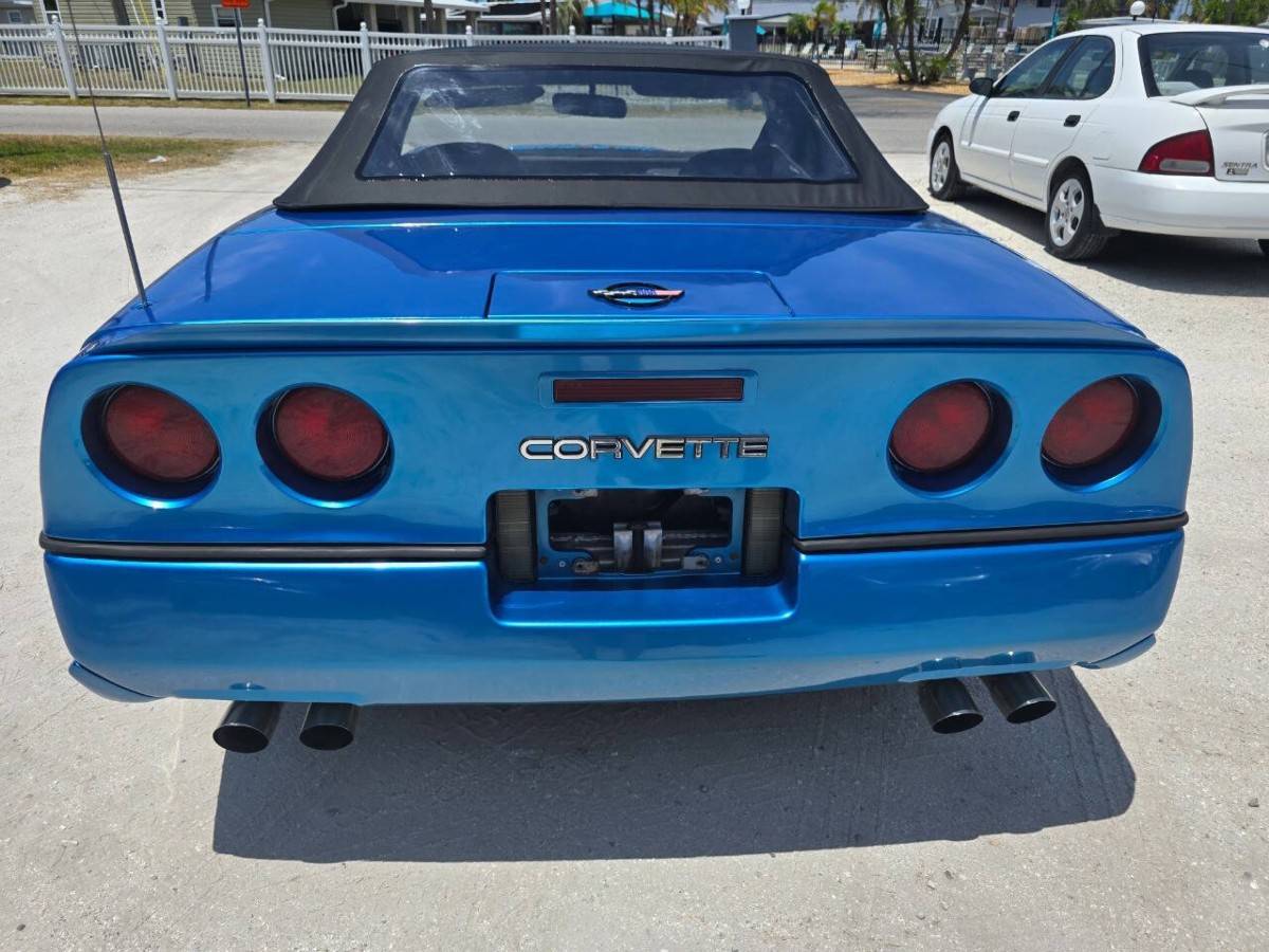 Chevrolet-corvette-1989-blue-8