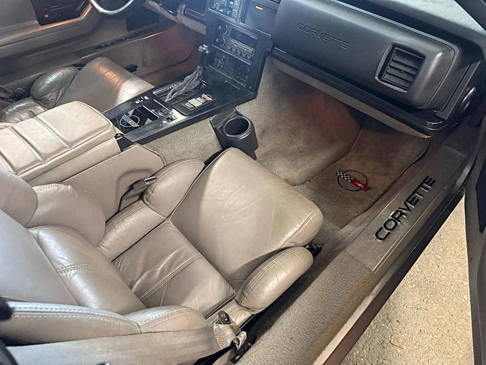 Chevrolet-corvette-1989-custom-15