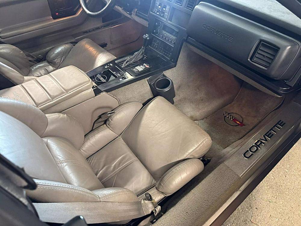 Chevrolet-corvette-1989-custom-17
