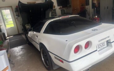 Chevrolet-corvette-1989-white-12