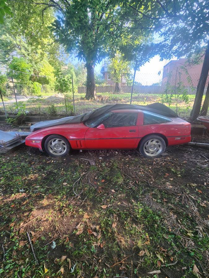 Chevrolet-corvette-1990