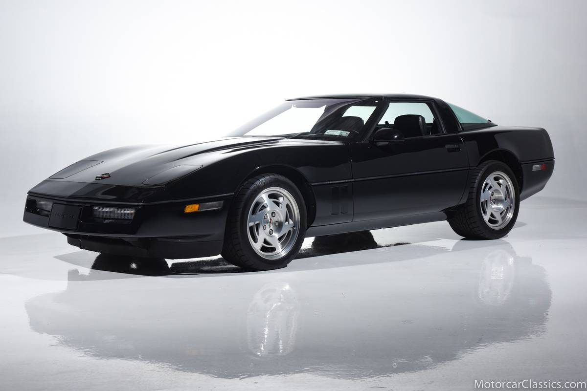 Chevrolet-corvette-1990-black-1