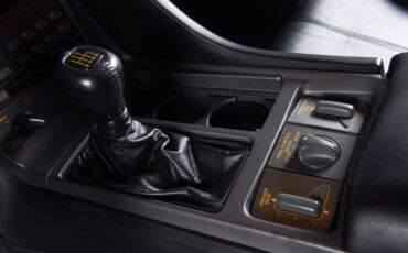 Chevrolet-corvette-1990-black-11