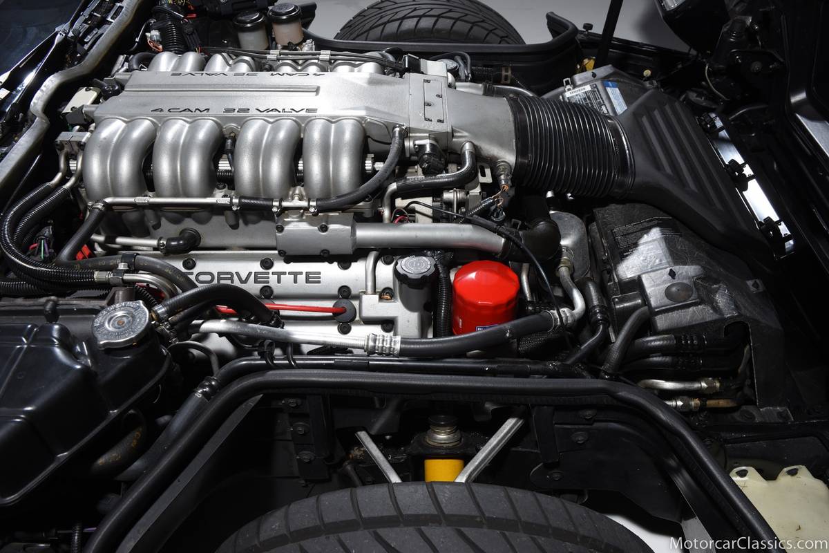 Chevrolet-corvette-1990-black-13