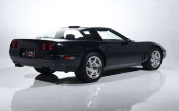Chevrolet-corvette-1990-black-4
