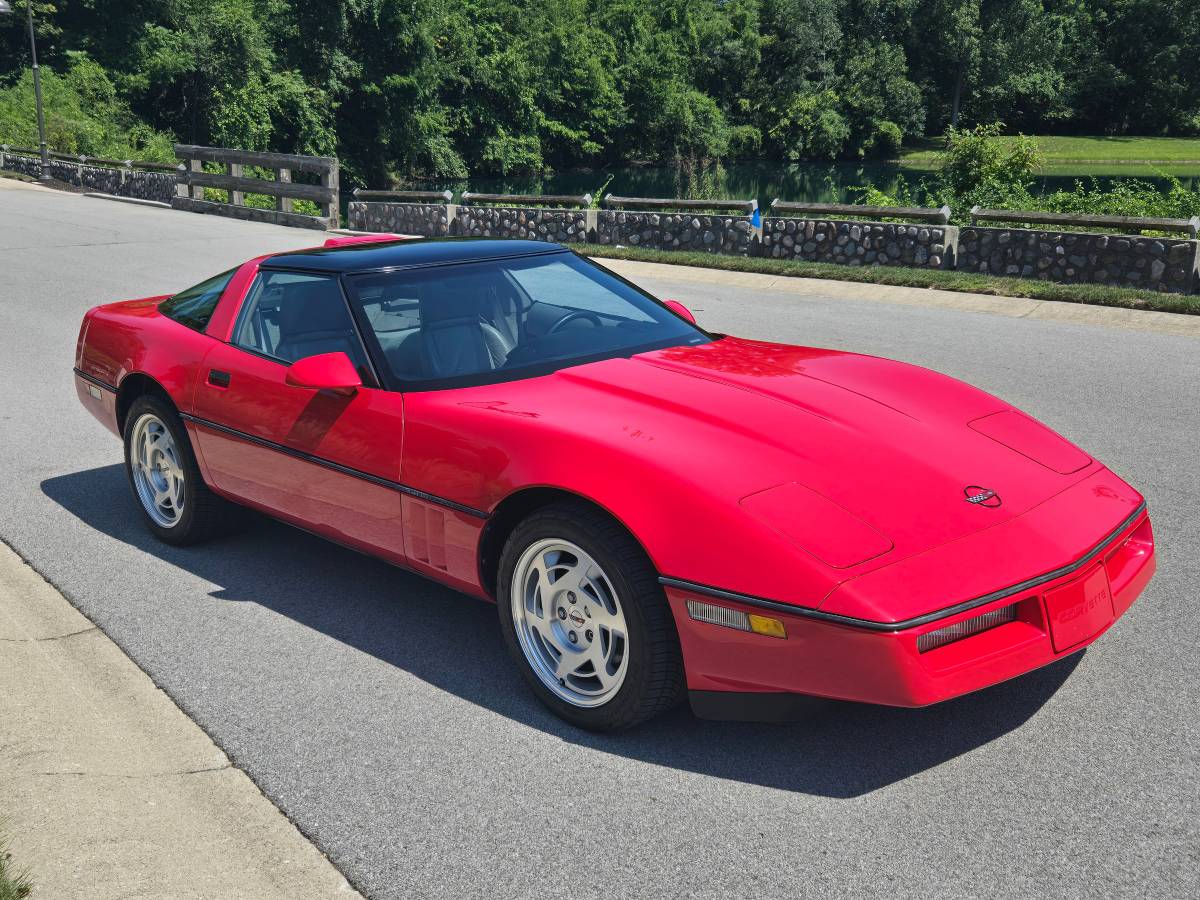 Chevrolet-corvette-1990-red-1