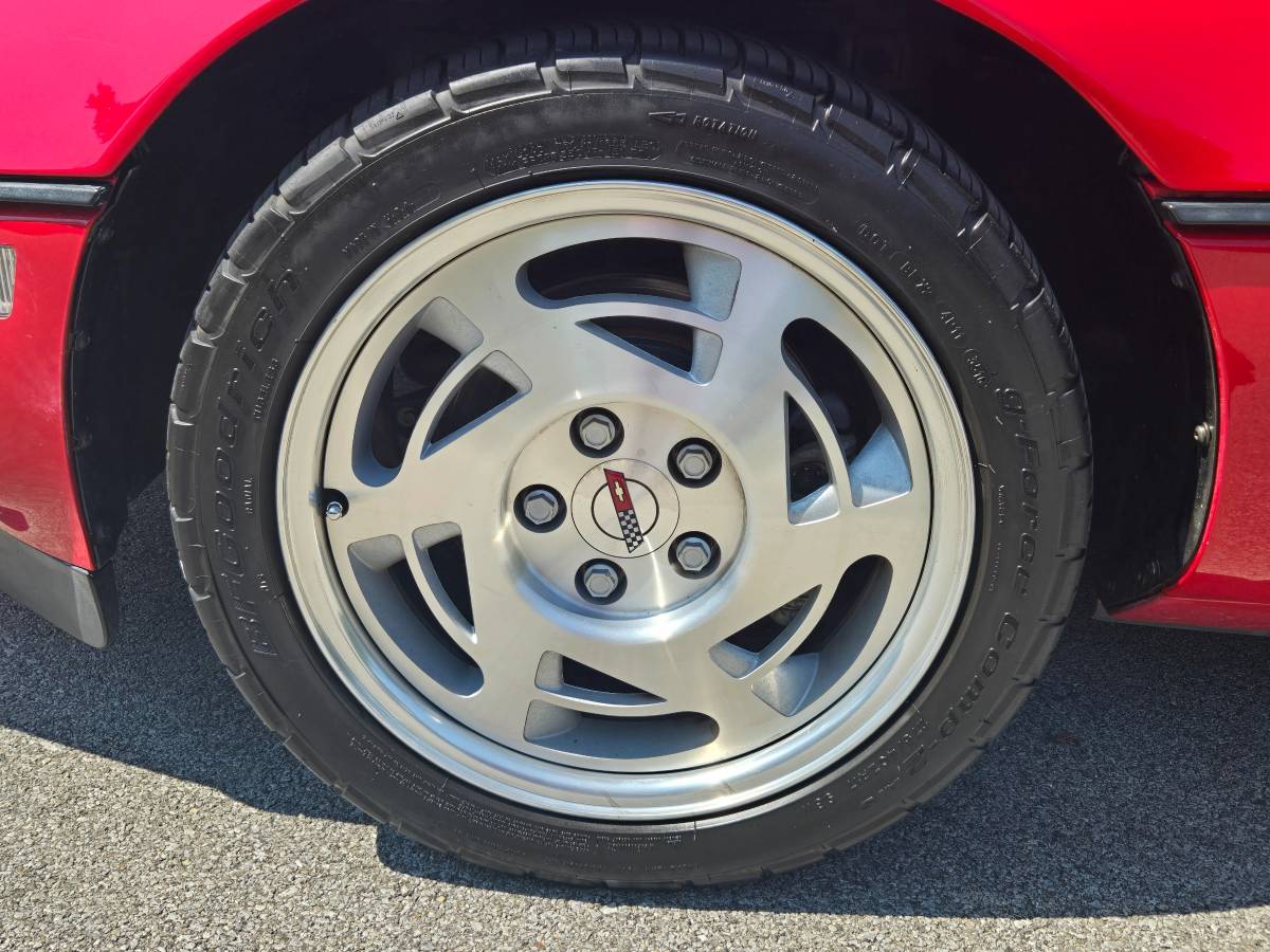 Chevrolet-corvette-1990-red-2