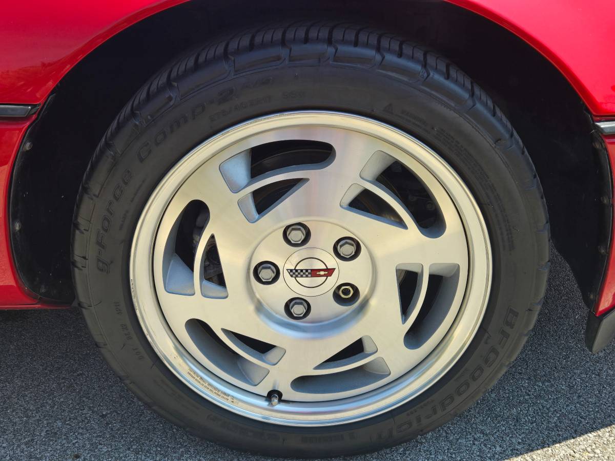Chevrolet-corvette-1990-red-4