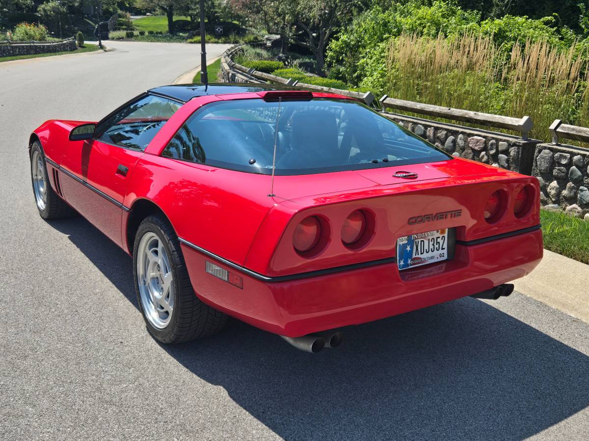 Chevrolet-corvette-1990-red-7