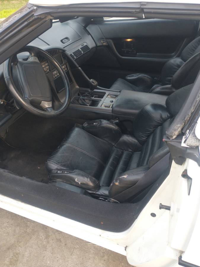 Chevrolet-corvette-1990-white-1