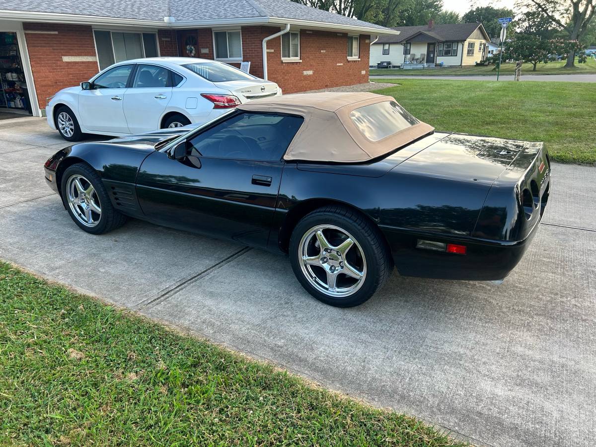 Chevrolet-corvette-1991-black-16