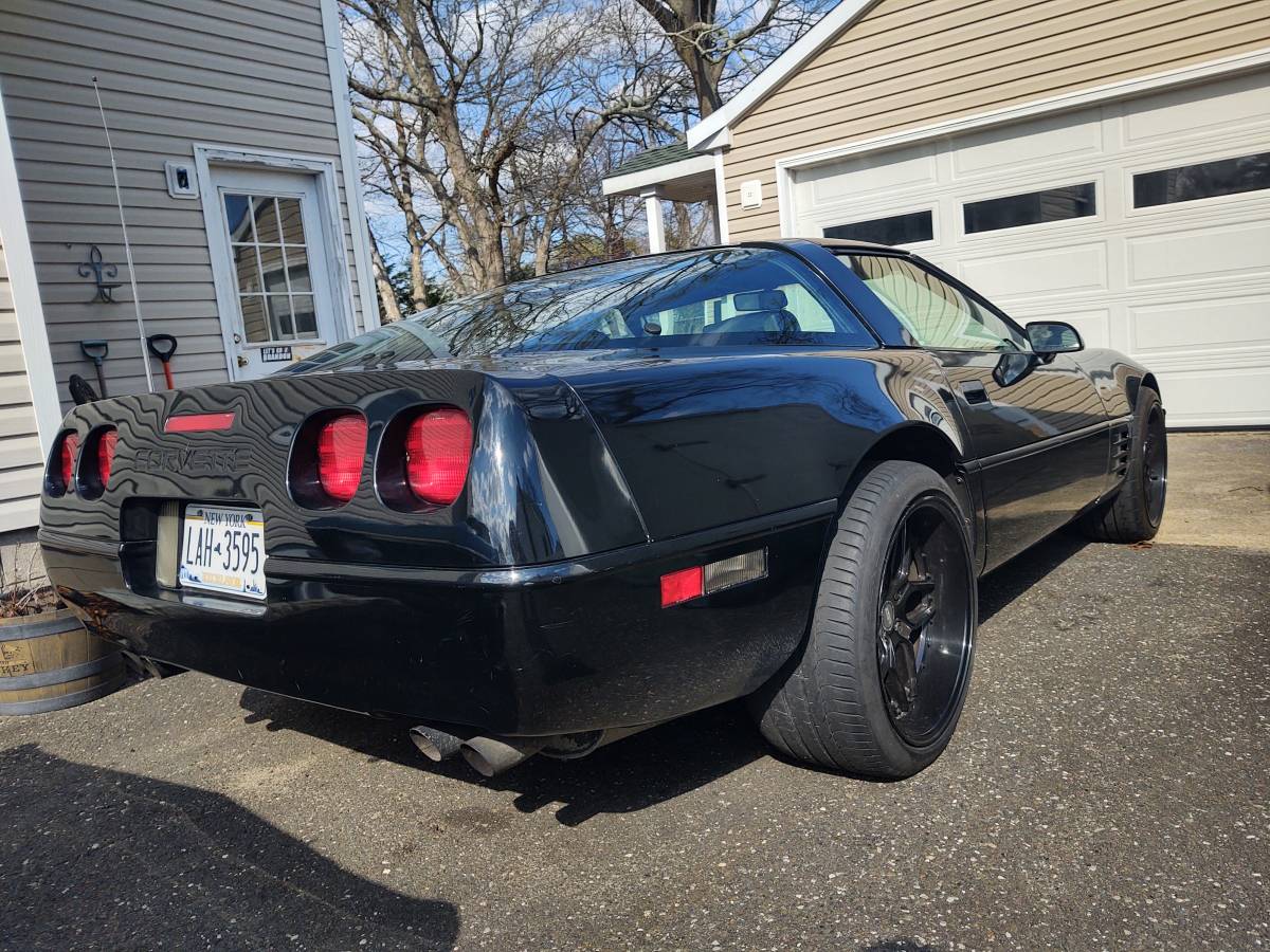 Chevrolet-corvette-1991-black-3