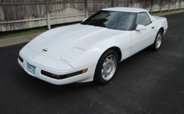Chevrolet-corvette-1991-white-1