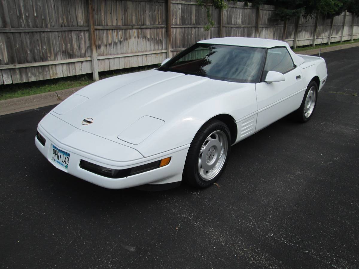 Chevrolet-corvette-1991-white-1