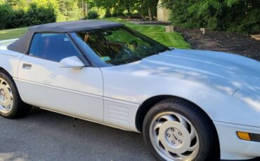 Chevrolet-corvette-1991-white