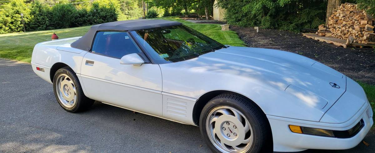 Chevrolet-corvette-1991-white