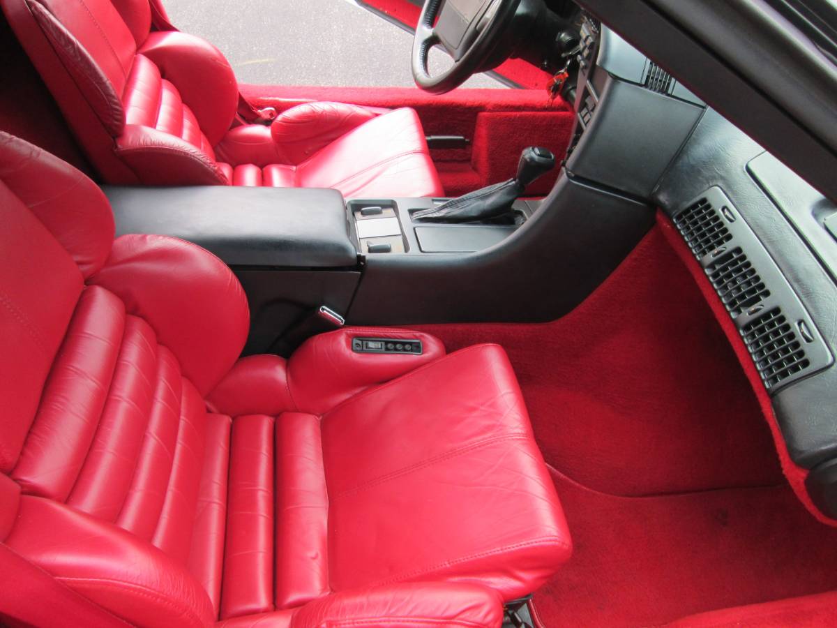 Chevrolet-corvette-1991-white-13